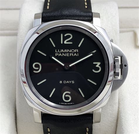 panerai 560 luminor.